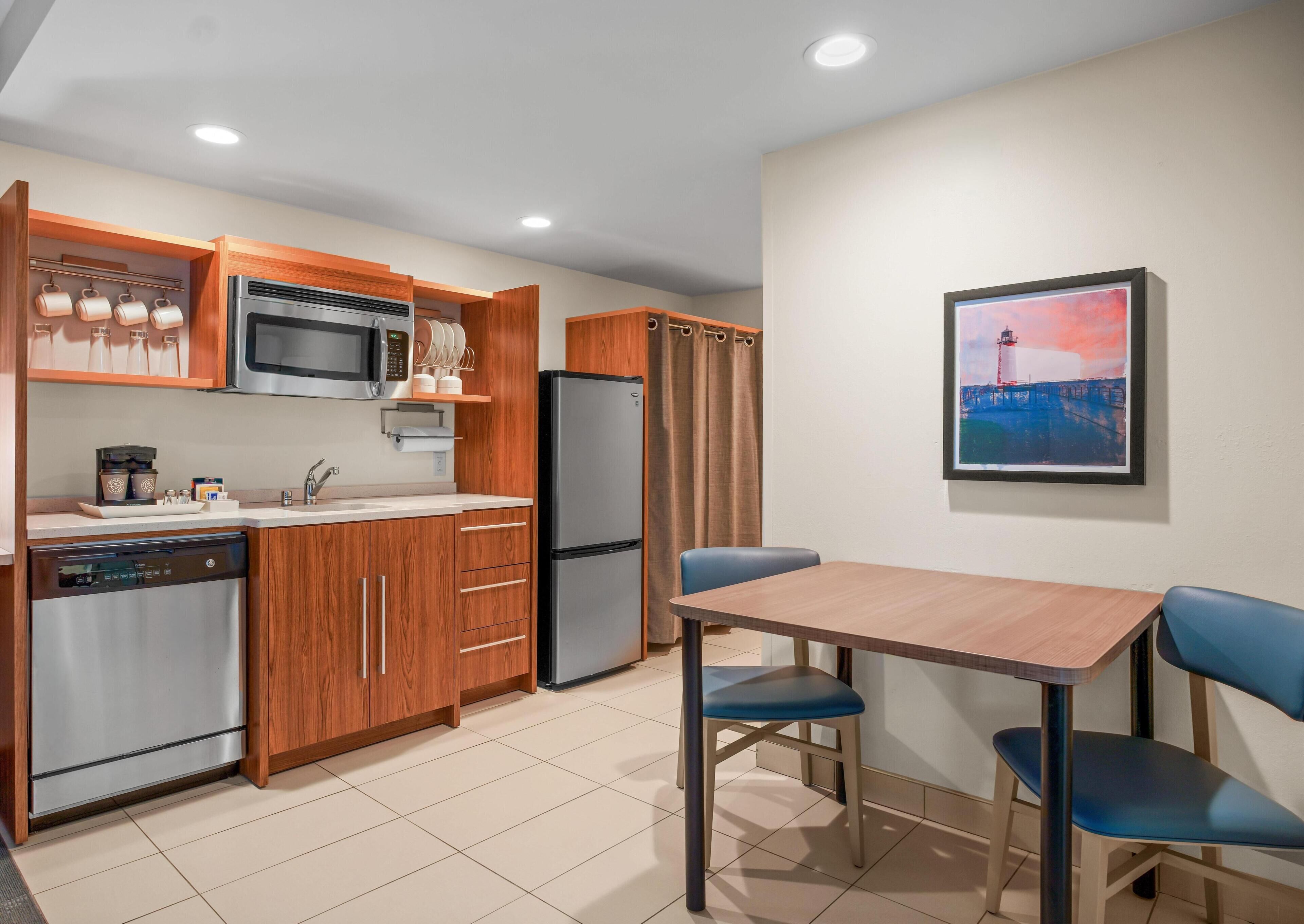 Coffee/tea maker, fridge, microwave, dishwasher
