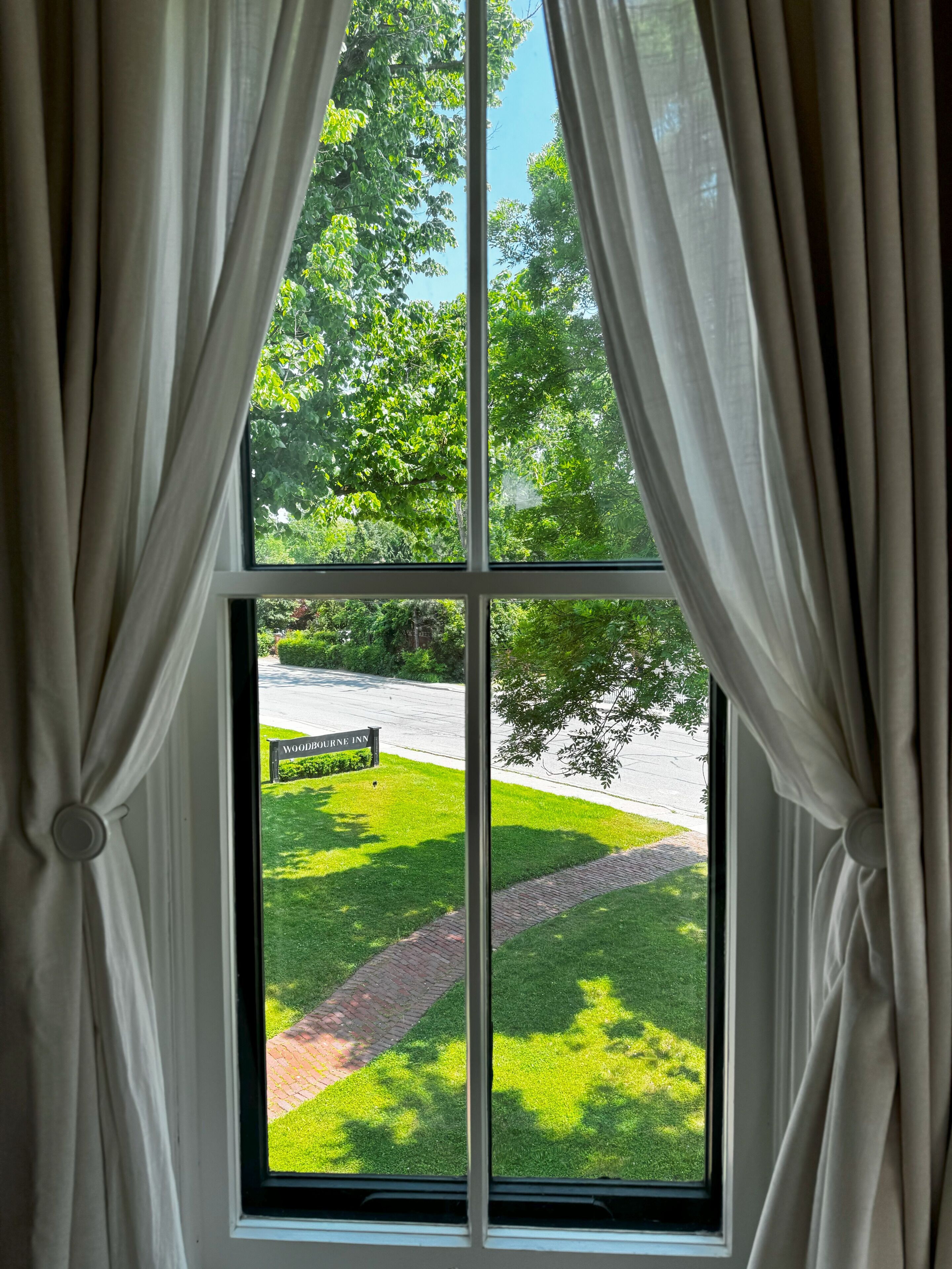 Kamar Klasik, 1 Tempat Tidur King, perapian | Pemandangan dari kamar