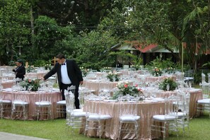 Espace banquet en plein air