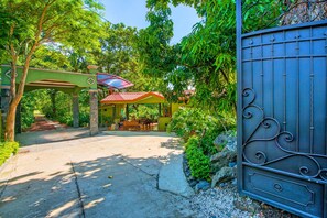 Property grounds - Guacima Country Inn (Guacima)