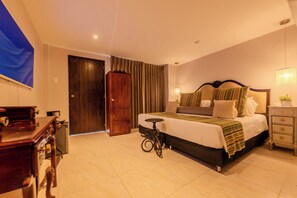 Caja de seguridad en la habitación y decoración personalizada 