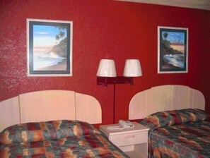 Iron/ironing board, free WiFi - Plaza Travel Inn (Clewiston)