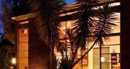 African Moon Corporate House