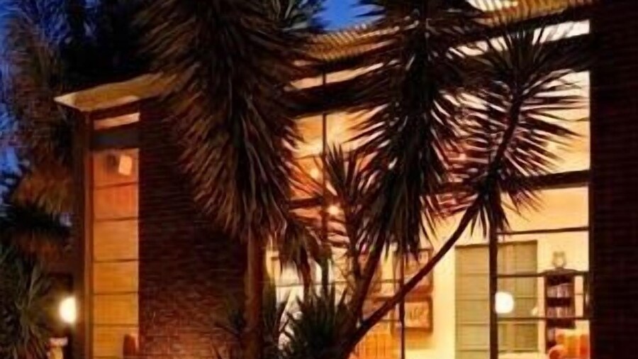 African Moon Corporate House