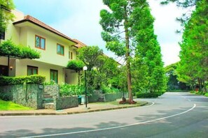 Exterior - Puri Setiabudhi Residence (Bandung)