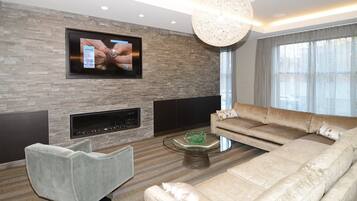 Check-in/check-out kiosk