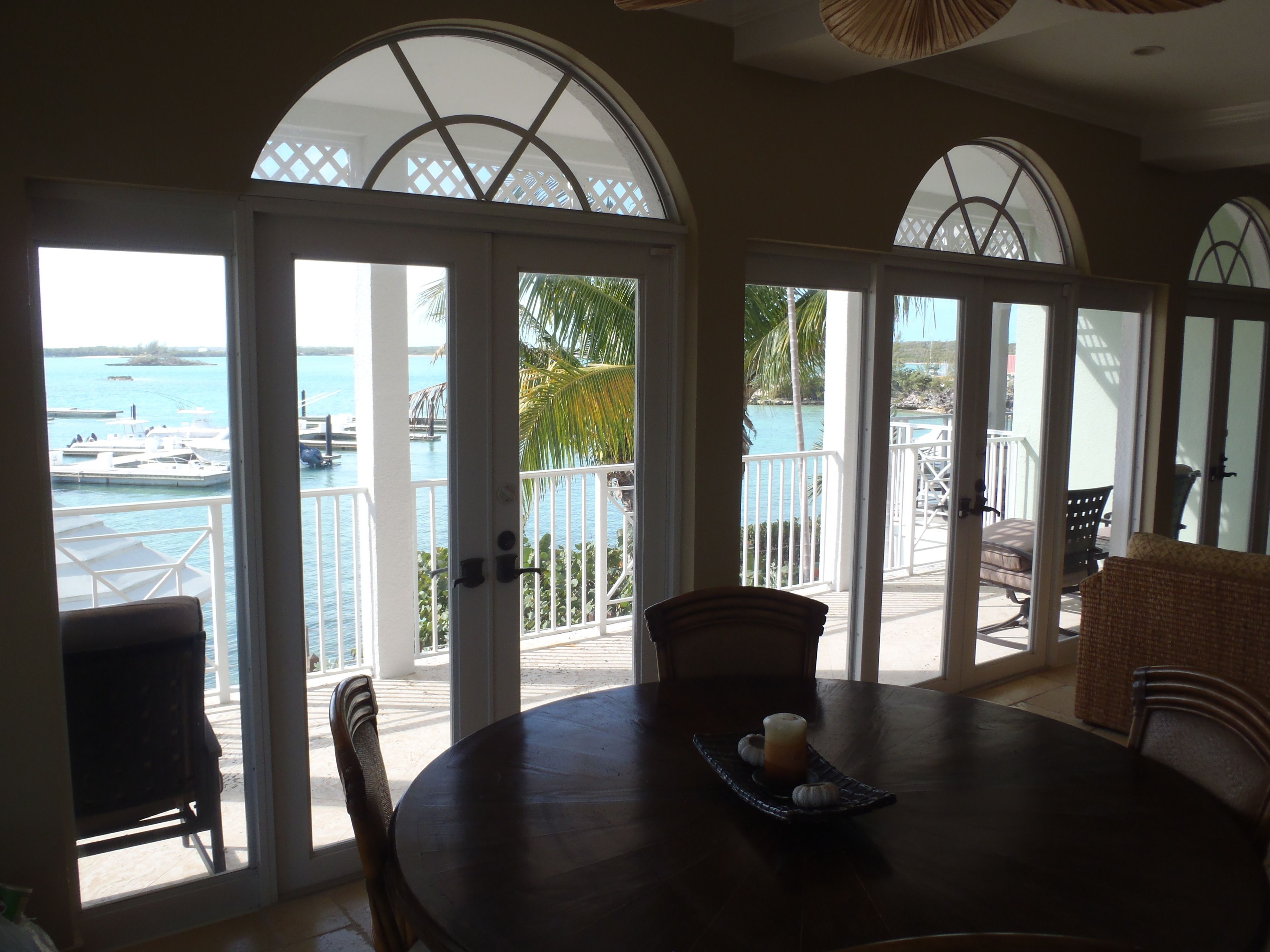 Luxury Villa, 3 Bedrooms, Balcony, Ocean View | Makan dalam bilik