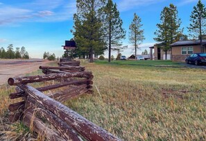 Property grounds - Bryce Canyon Pines (BRYCE CANYON)
