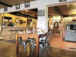 Bar (en la propiedad)