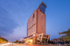 Exterior - Jinmao International Hotel (HUAINAN)