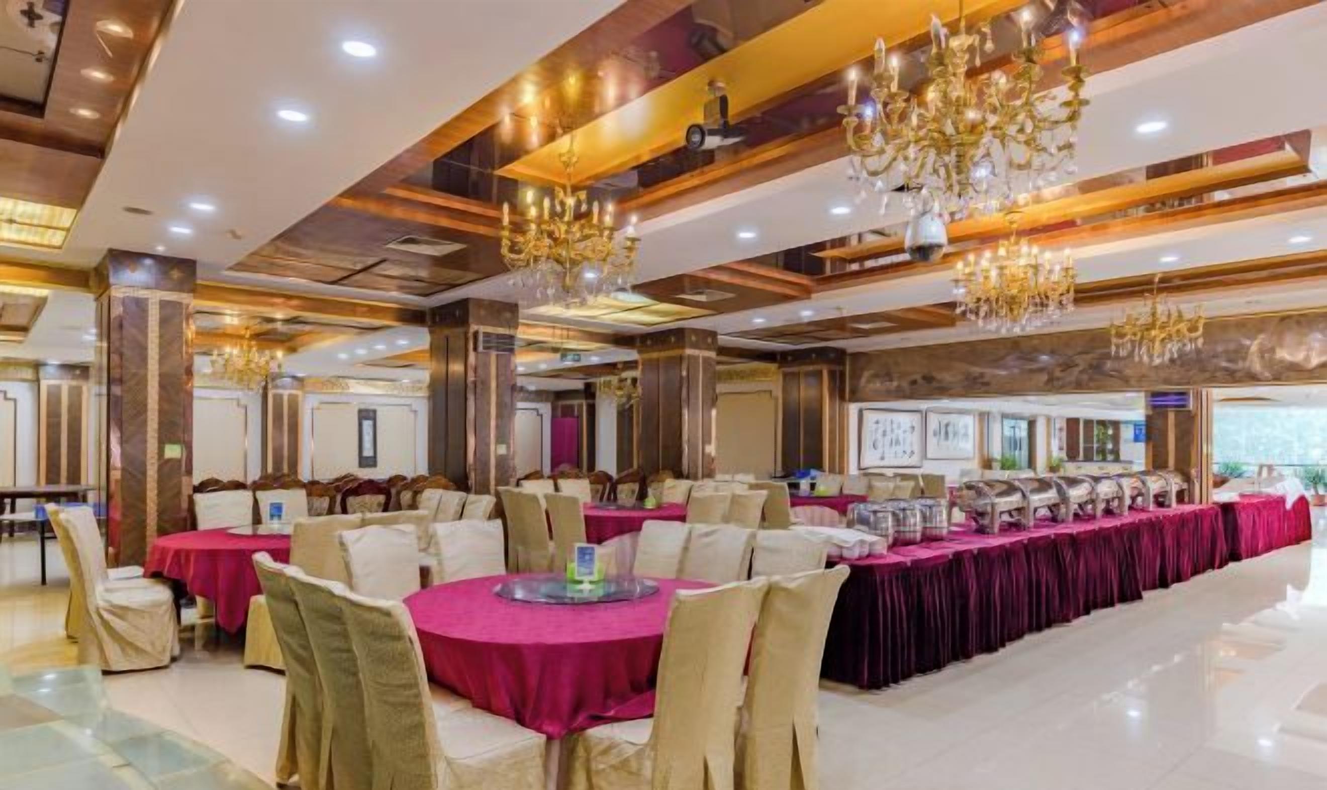 Banquet hall
