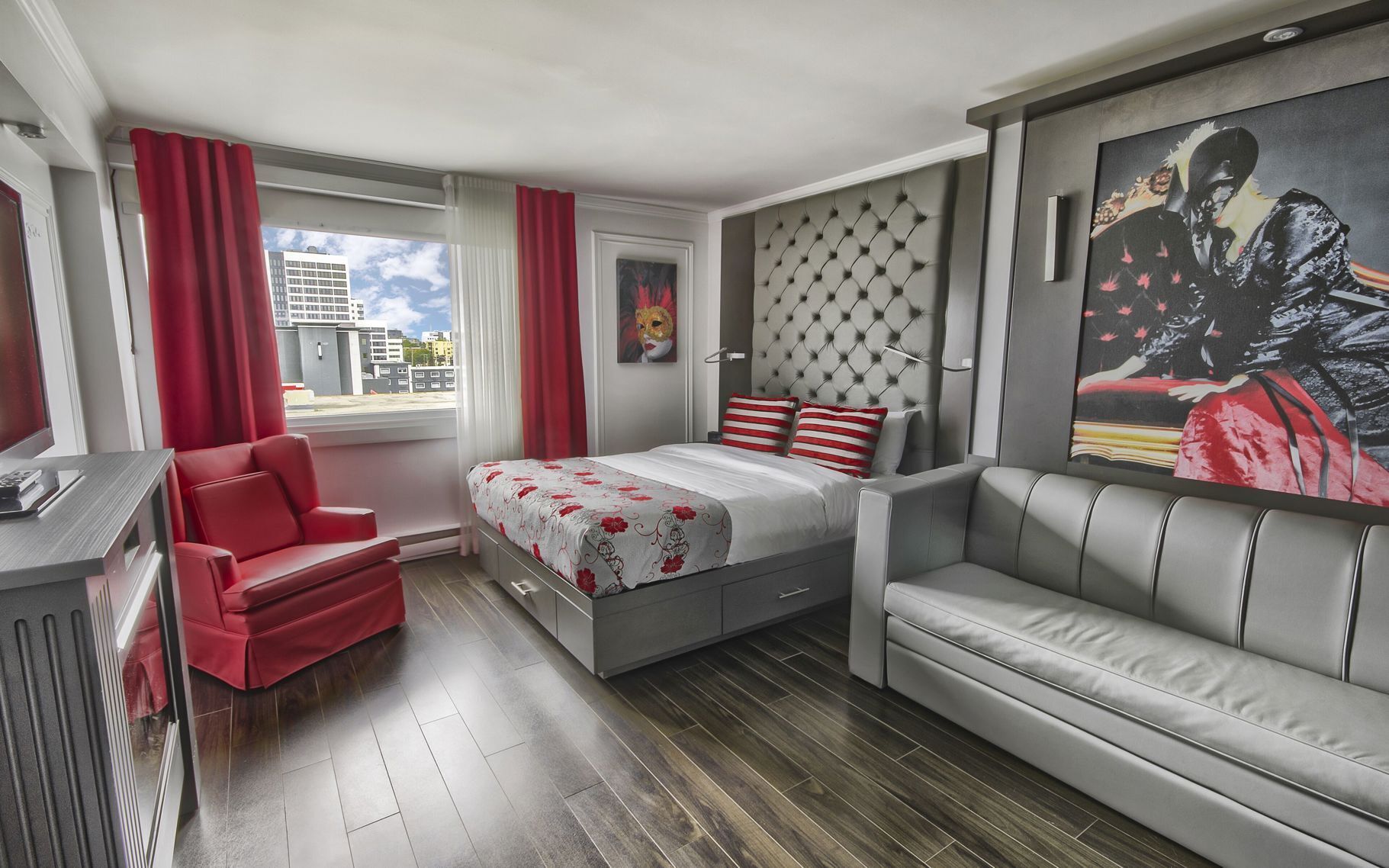 Coffres-forts dans les chambres, bureau, rideaux occultants