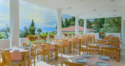 Delfin Hotel