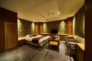 Standard Room, Smoking | Individually decorated, individually furnished, laptop workspace