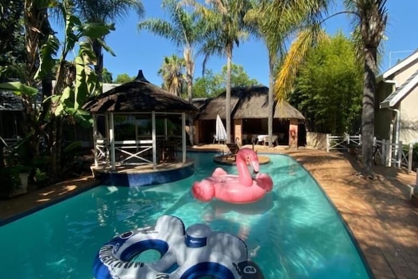 Outdoor pool, pool loungers