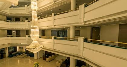 Howard Plaza The Fern, Agra