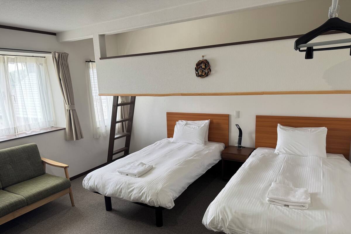 Basic Triple Room, Non Smoking, Refrigerator (2 Single Beds and 1 Futon Or 1 King Bed and 1 Futon) | In-room safe, desk, WiFi (free), bed sheets