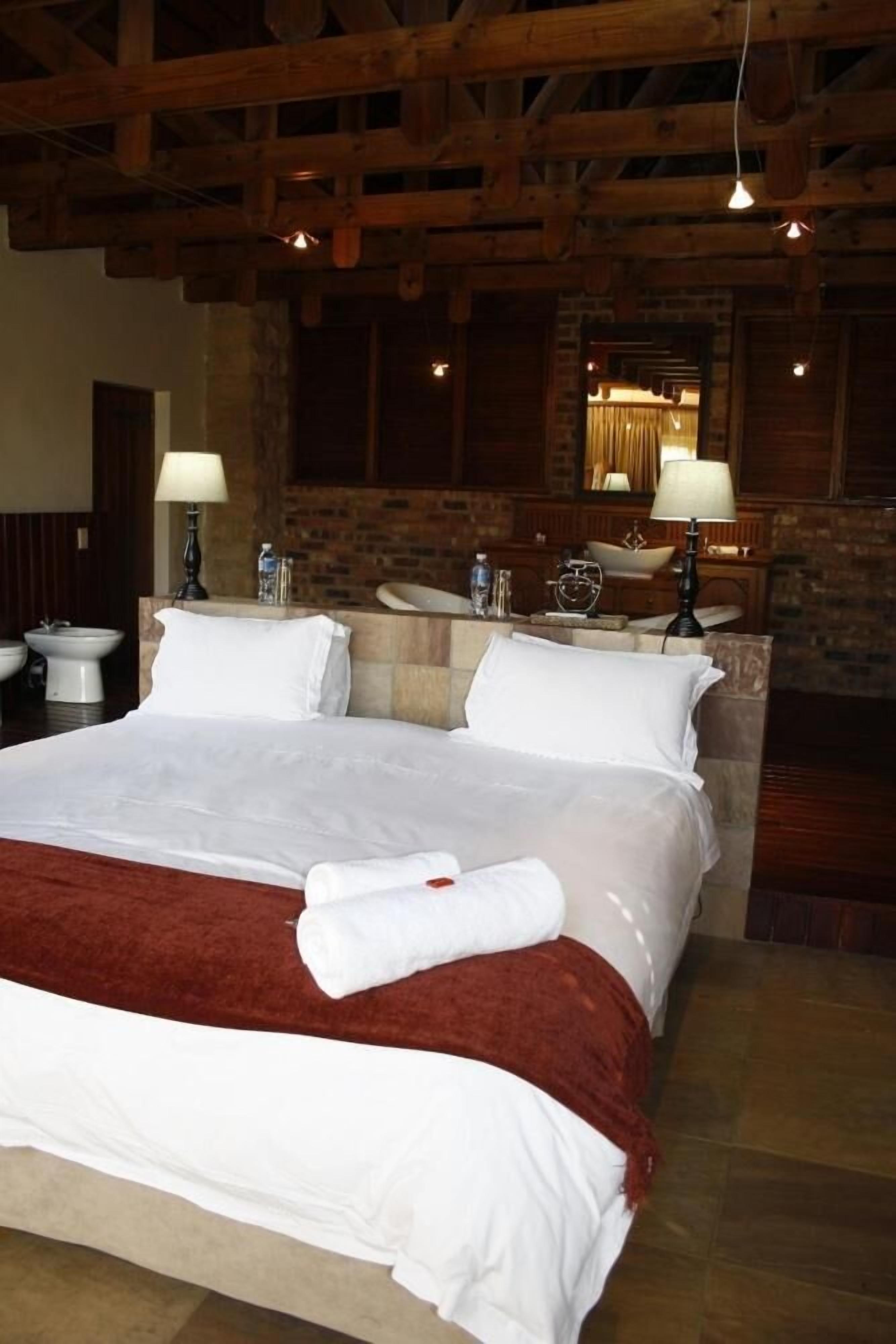 1 bedroom, in-room safe, desk, free cots/infant beds