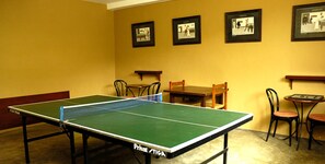 Unclassified image, 5 of 7, button - Windsor Hotel (Nuwara Eliya)