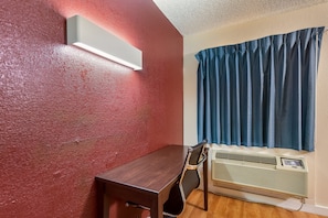 1 bedroom, blackout drapes, free WiFi, bed sheets