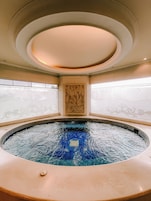 Sauna, hot tub, body treatments, aromatherapy, body wraps, body scrubs