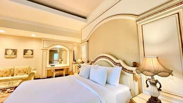 Suite Grand | Caja fuerte, escritorio, espacio para trabajar con un portátil