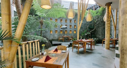 Tejaprana Resort & Spa