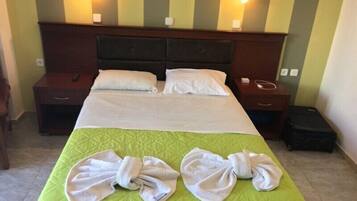 Studio | 1 bedroom, desk, soundproofing, free WiFi