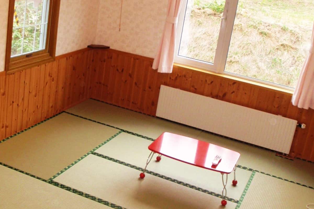 Familienzimmer, Nichtraucher, Gemeinschaftsbad (Japanese & Western Style, Free Wifi) | Kostenloses WLAN, Bettwäsche