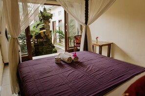 Superior Room (with AC) | Free cribs/infant beds, rollaway beds, free WiFi