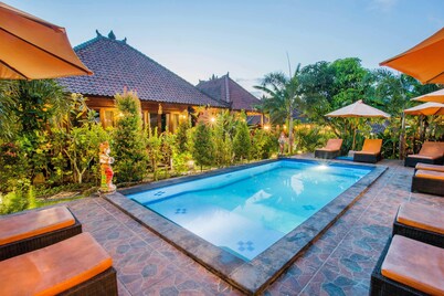 Dinatah Lembongan Villas
