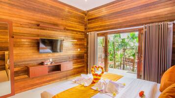 Minibar, in-room safe, desk, blackout drapes