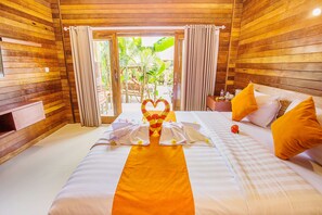 Minibar, in-room safe, desk, blackout drapes - Dinatah Lembongan Villas (Lembongan Island)