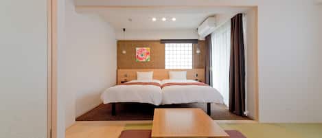 Deluxe Twin Room with Tatami Area | In-room safe, blackout drapes, soundproofing, free WiFi