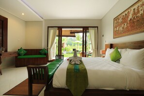 Suite | Safe på rommet, skrivebord, strykejern/-brett og barnesenger (inkludert)