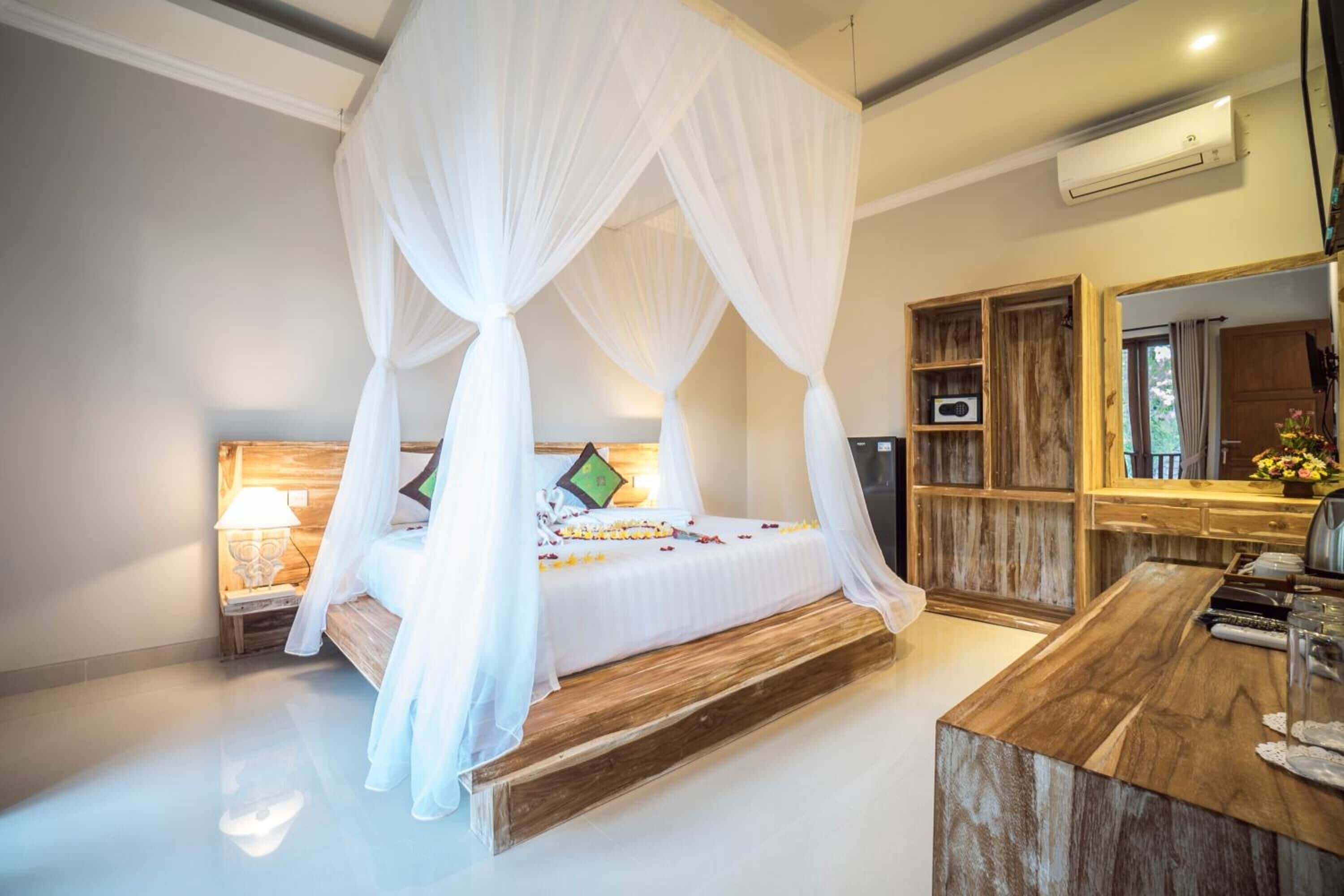 in-room safe, desk, iron/ironing board, free cots/infant beds