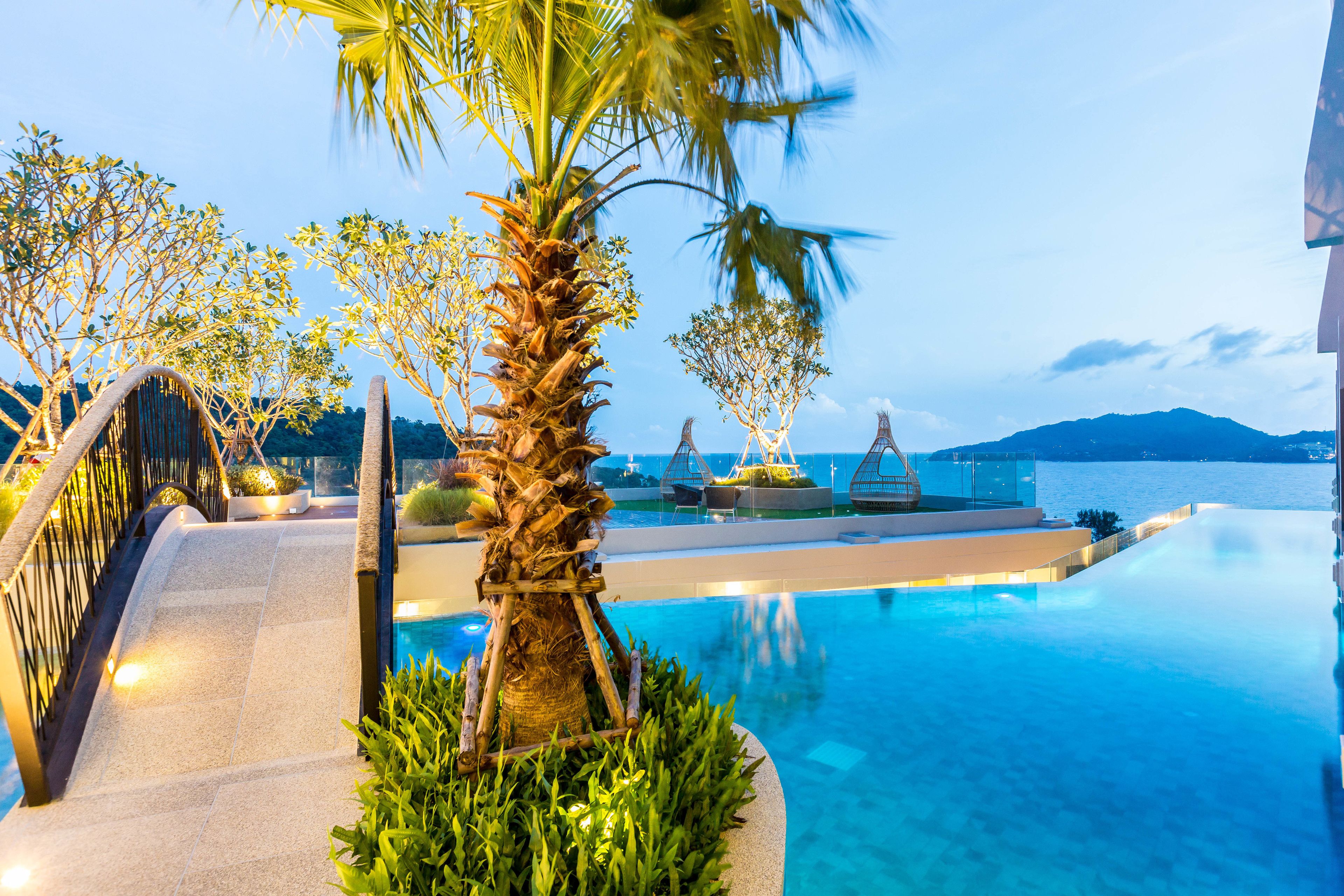 Outdoor pool, sun loungers