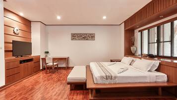 Desk, rollaway beds