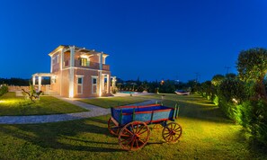 Vila superluxo, vista para a colina | Área da propriedade