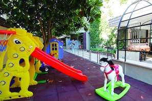 Children's play area - outdoor