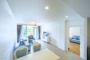 One Bedroom Suite | Free cots/infant beds, bed sheets - Chateau de Khaoyai Hotel & Resort (Pak Chong)