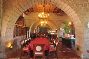 4 restaurants, lunch, dinner served; Filipino cuisine  - Las Casas Filipinas de Acuzar (Bagac)