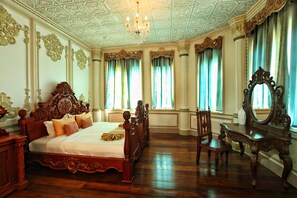 Interior - Las Casas Filipinas de Acuzar (Bagac)