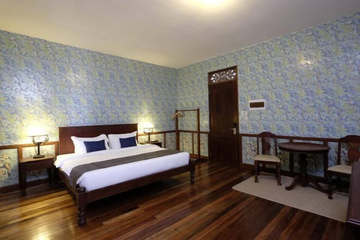 Coffres-forts dans les chambres, Wi-Fi gratuit, draps fournis