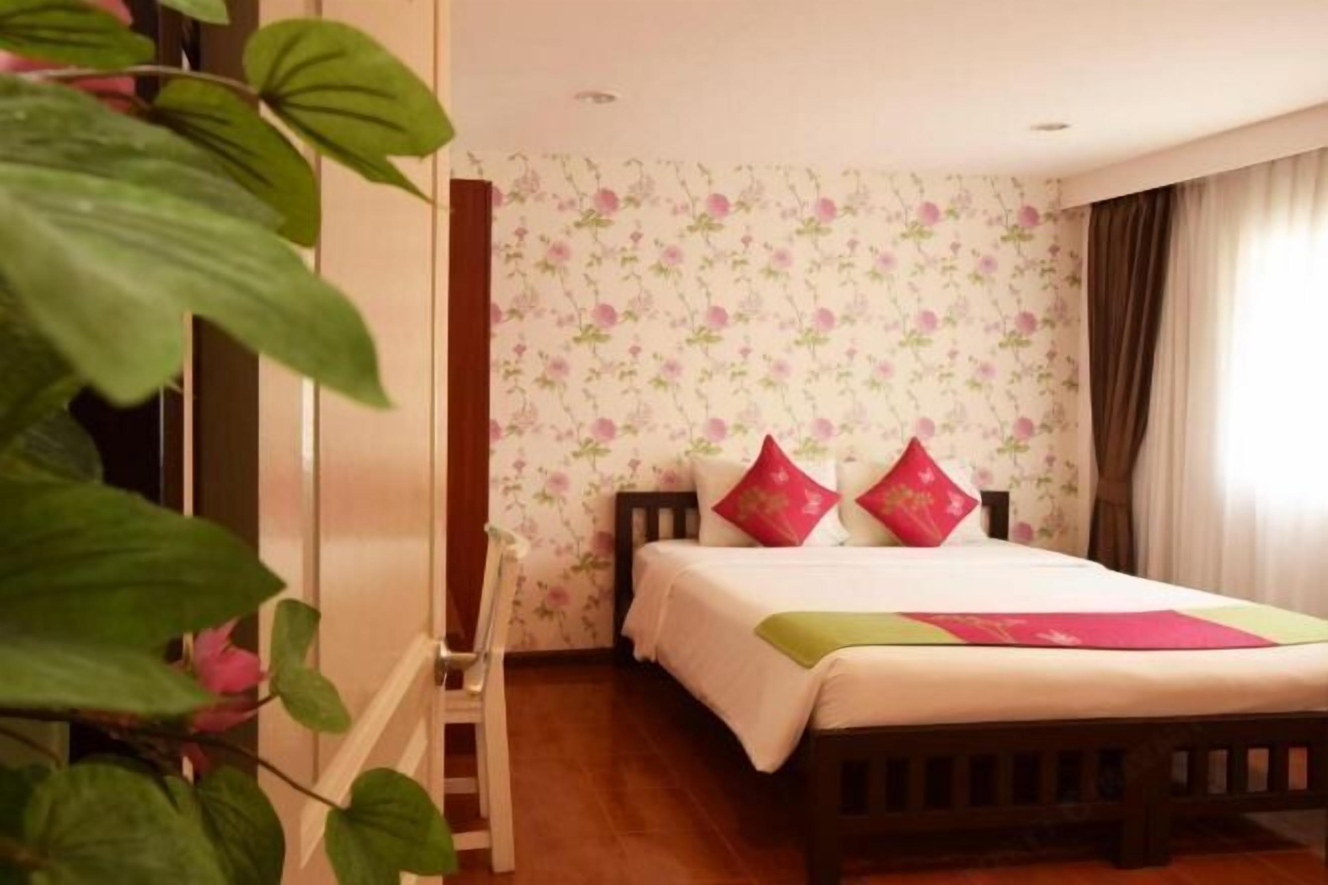 Individually decorated, individually furnished, desk, blackout curtains