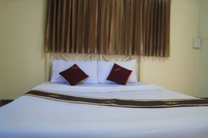 Desk, free WiFi - Choktawee Mansion Lampang (Lampang)