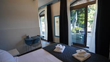 Deluxe-Doppelzimmer, 1 Schlafzimmer, Meerblick | 1 Schlafzimmer, Daunenbettdecken, schallisolierte Zimmer