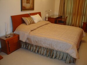 2 bedrooms, desk, iron/ironing board, free WiFi