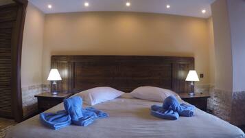 Peti besi dalam bilik, kalis bunyi, katil bayi/kot (percuma)