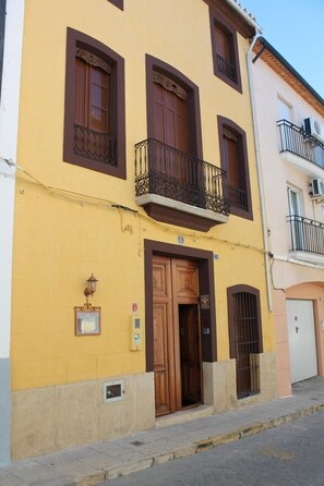 Front of property - La Casona Albaida (Albaida)